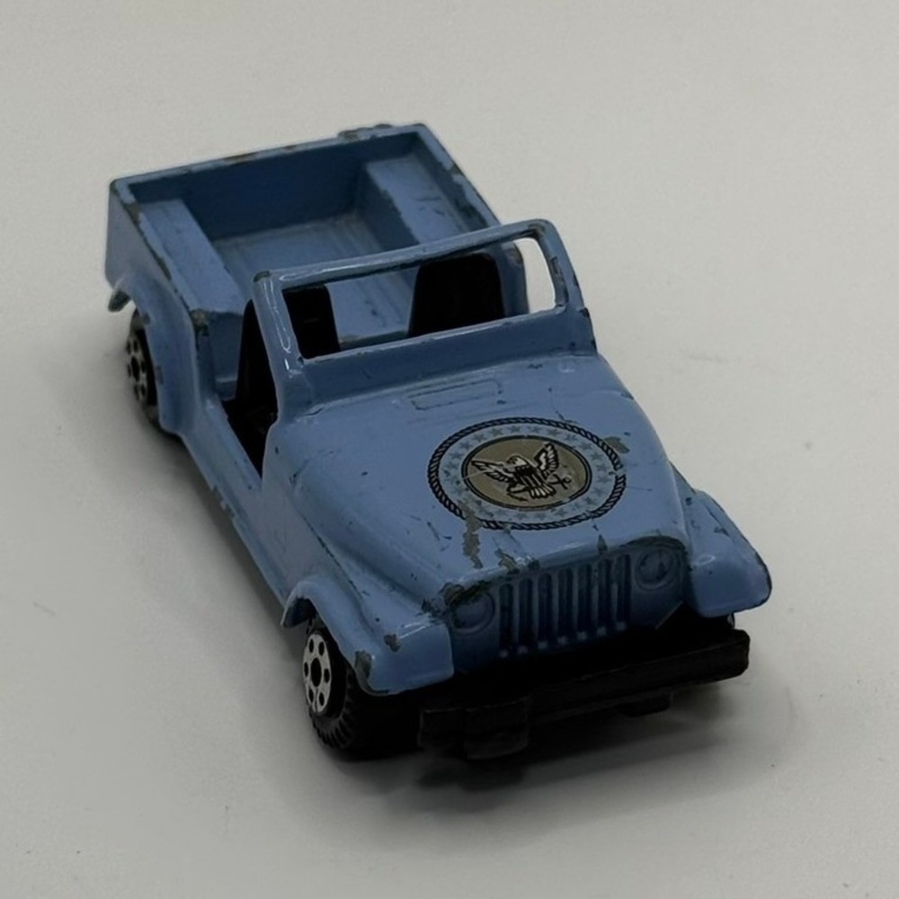 Vintage Jeep Wrangler Diecast Car Light Blue Eagle Emblem No 814 Toy Truck